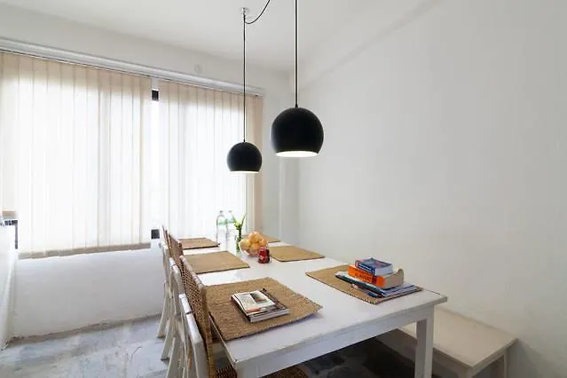 Four Red Doors Apartamento Katmandú